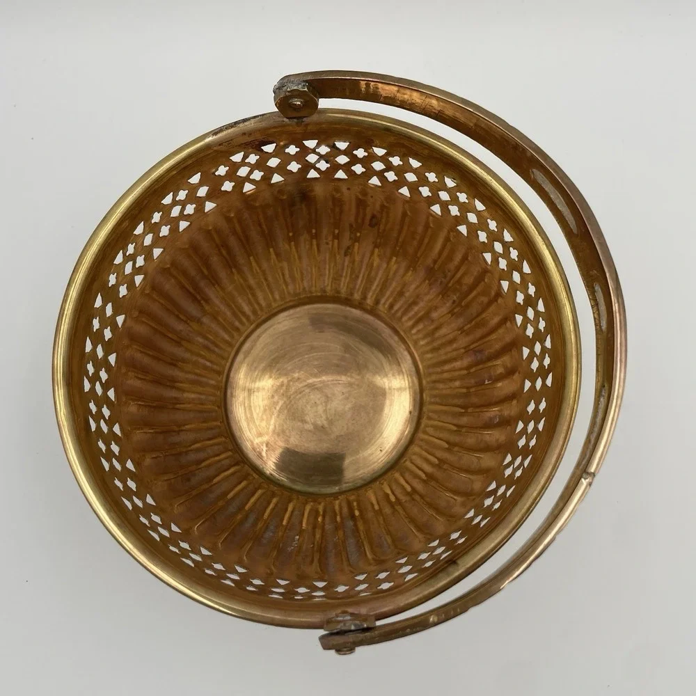 Vintage Cottagecore Brass Basket With Moveable Handle‎ Round With Cut Out Design
